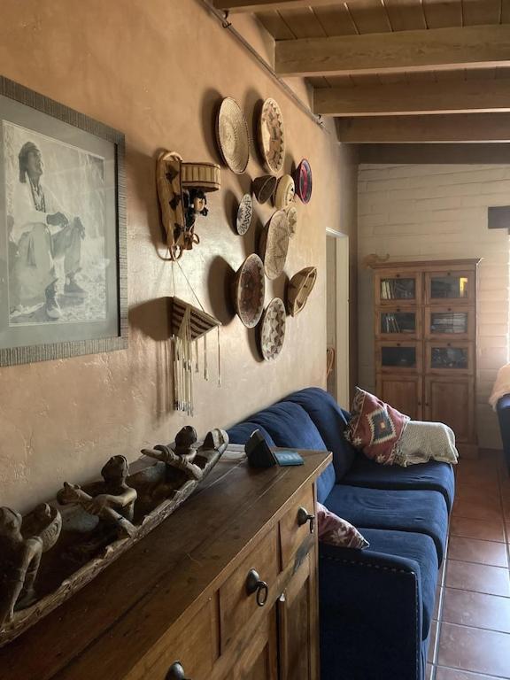 Casa Azul - Cute Centrally Located Adobe With Large Fenced Outdoor Living For Pets And Adults, Non-Smoking 투산 외부 사진